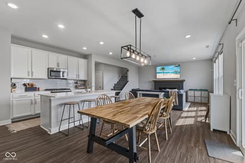 Photo of 1345 Sanderling Drive, Greenwood, IN