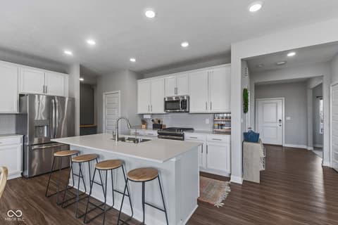 Photo of 1345 Sanderling Drive, Greenwood, IN