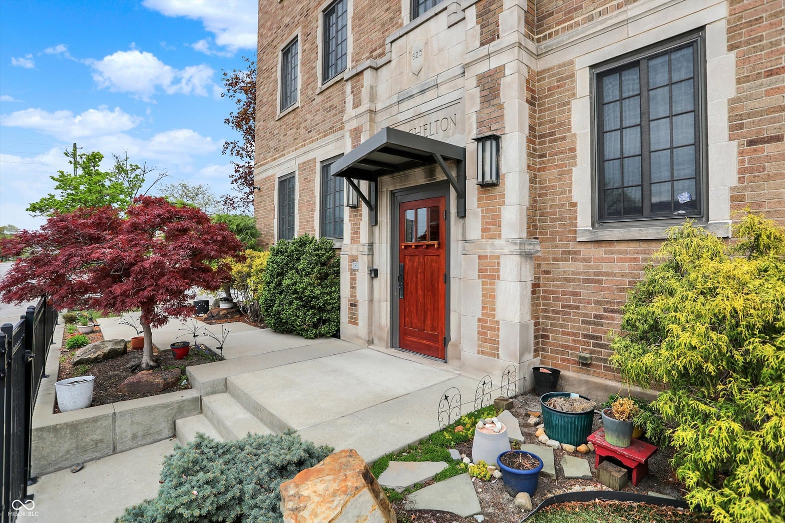 Foyer at 825 N Delaware Street, Indianapolis, IN