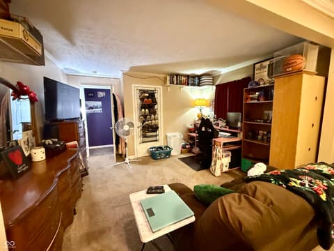 Bedroom at 829 Delbrook Drive, Whiteland, IN