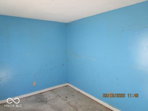 Family room at 1515 Southeastern Avenue, Indianapolis, IN