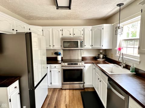 Kitchen at 330 Hollowview Drive, Noblesville, IN