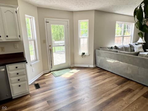Breakfast Area — 330 Hollowview Drive, Noblesville, IN