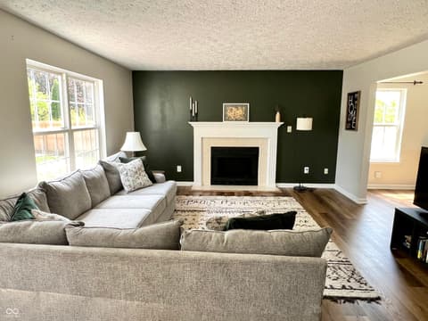 Family room at 330 Hollowview Drive, Noblesville, IN
