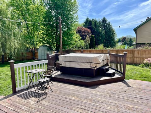 Outdoor living area at 330 Hollowview Drive, Noblesville, IN