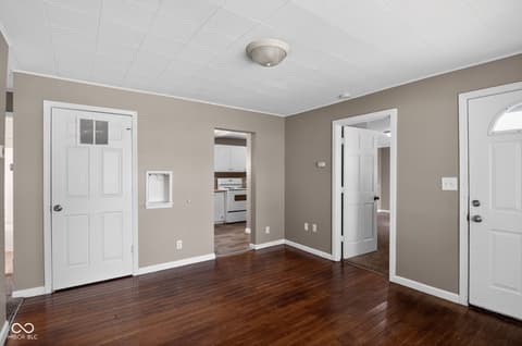 Foyer at 3021 Villa Avenue, Indianapolis, IN