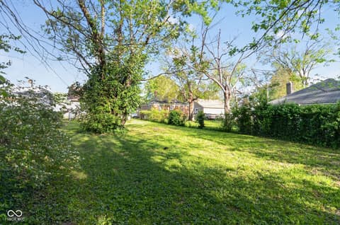Yard at 4024 Eastern Avenue, Indianapolis, IN