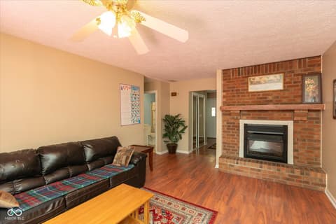 Photo of 709 Summitcrest Drive, Indianapolis, IN