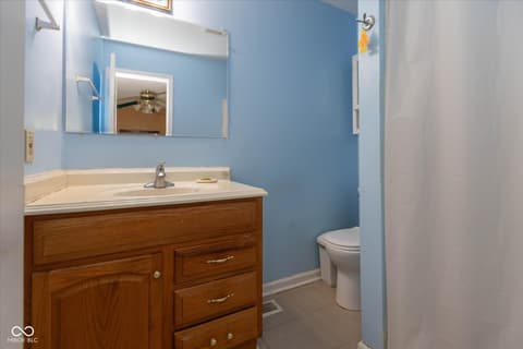 Photo of 709 Summitcrest Drive, Indianapolis, IN