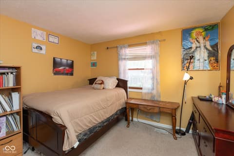 Photo of 709 Summitcrest Drive, Indianapolis, IN