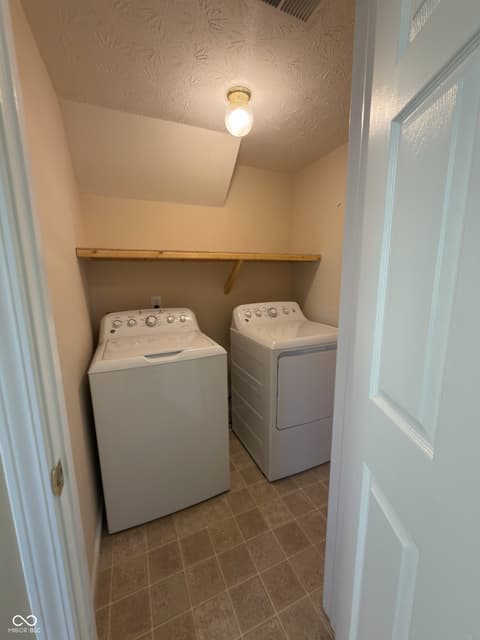 Laundry room at 11618 Signet Lane, Indianapolis, IN