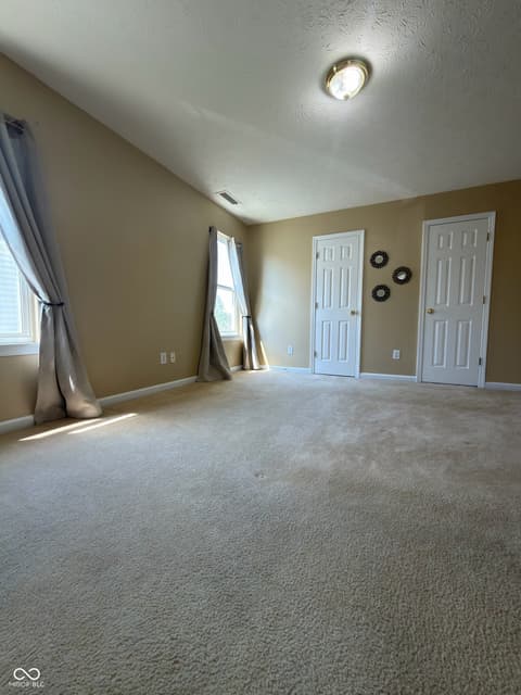 Living room at 11618 Signet Lane, Indianapolis, IN