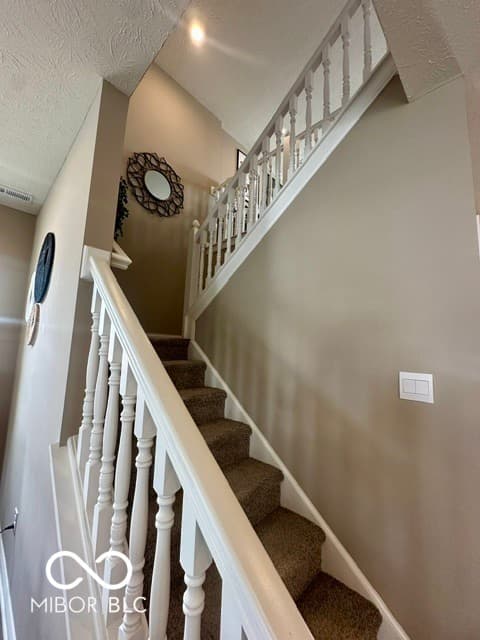 Photo of 956 Ridge Rock Lane, Bargersville, IN