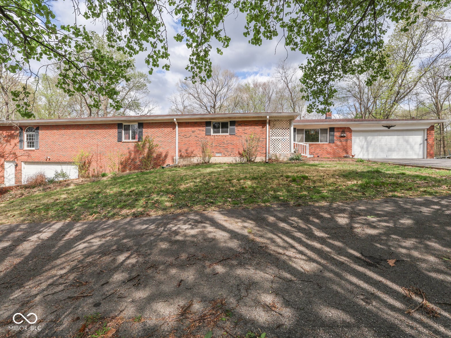 Front exterior at 7005 N Briarhopper Road, Monrovia, IN