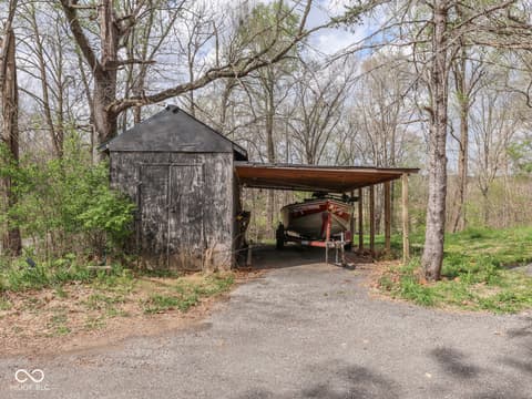 Parking — 7005 N Briarhopper Road, Monrovia, IN