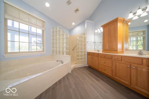 Photo of 10909 Innisbrooke Lane, Fishers, IN