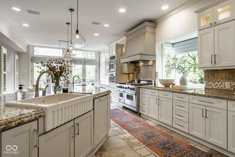 Photo of 7779 Ridge Road, Indianapolis, IN
