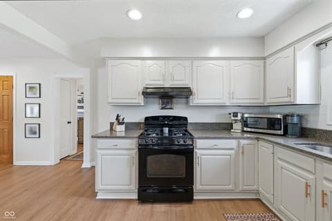 Photo of 1912 Charles Street, Avon, IN