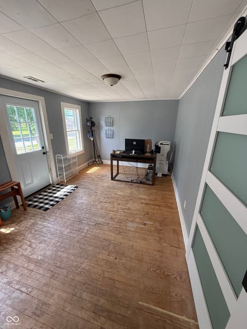 Home office at 7912 N Depot Street, Clifford, IN
