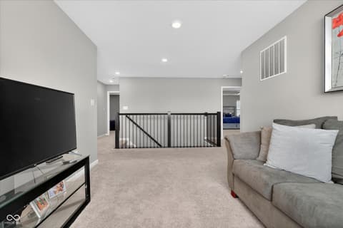 Loft — 1573 N Clearwater Drive, Greenfield, IN