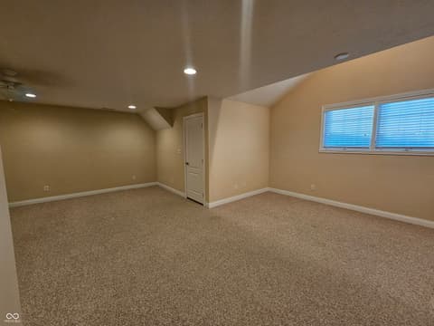 Loft — 2845 Bloomsbury N, Greenwood, IN