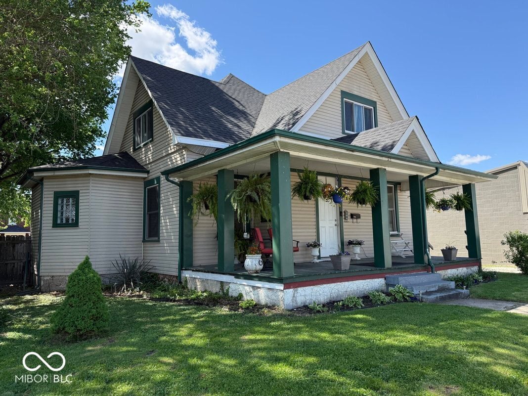 Photo of 459 E Morgan Street, Martinsville, IN