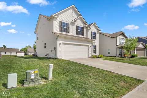 Photo of 1441 Boots Trail, Greenfield, IN