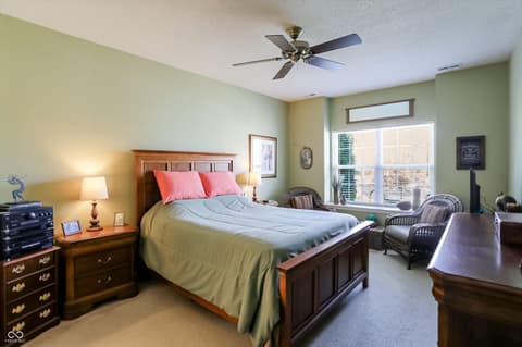 Photo of 823 Daybreak Drive, Avon, IN