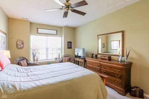 Photo of 823 Daybreak Drive, Avon, IN