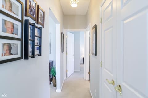 Photo of 823 Daybreak Drive, Avon, IN