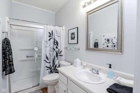 Photo of 823 Daybreak Drive, Avon, IN