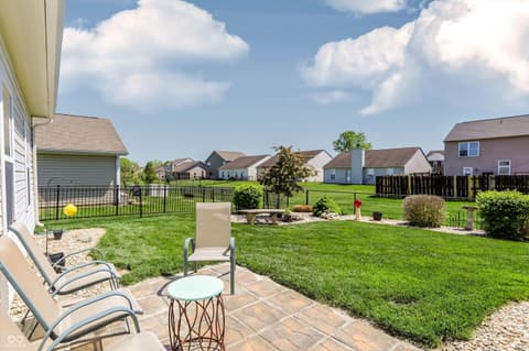 Photo of 823 Daybreak Drive, Avon, IN