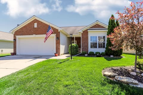 Photo of 823 Daybreak Drive, Avon, IN