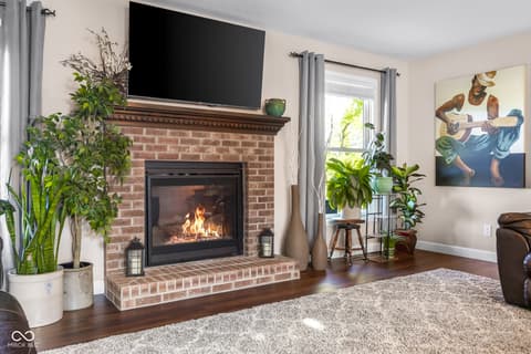 Photo of 11005 N County Road 425 E, Hope, IN