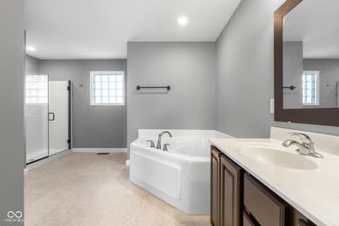 Photo of 11005 N County Road 425 E, Hope, IN