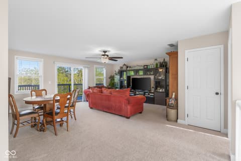 Photo of 11005 N County Road 425 E, Hope, IN