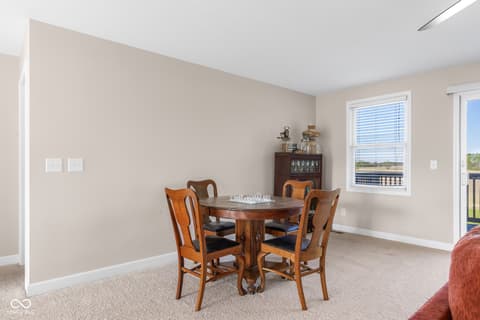 Photo of 11005 N County Road 425 E, Hope, IN
