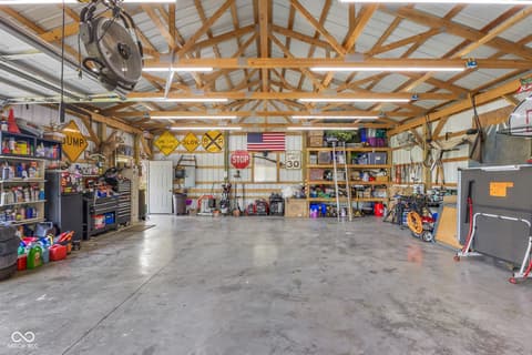 Photo of 11005 N County Road 425 E, Hope, IN
