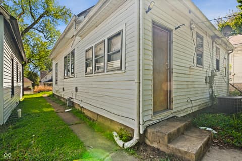 Photo of 962 W 35th Street, Indianapolis, IN
