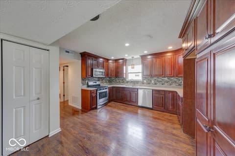 Photo of 10194 Buell Drive, Avon, IN