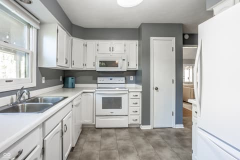 Photo of 2314 Calaveras Way, Indianapolis, IN
