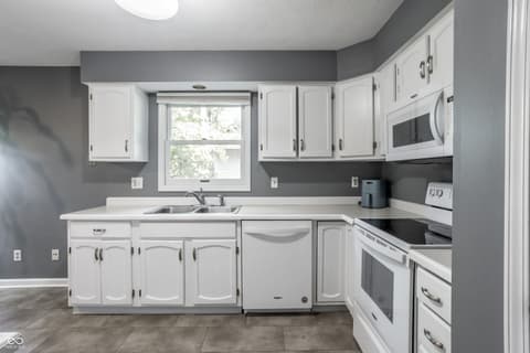Photo of 2314 Calaveras Way, Indianapolis, IN