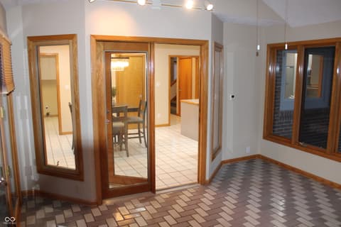 Photo of 7577 Ballinshire S, Indianapolis, IN