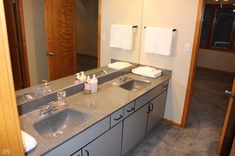Photo of 7577 Ballinshire S, Indianapolis, IN