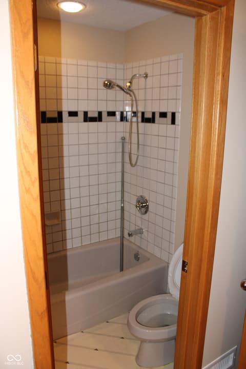 Photo of 7577 Ballinshire S, Indianapolis, IN