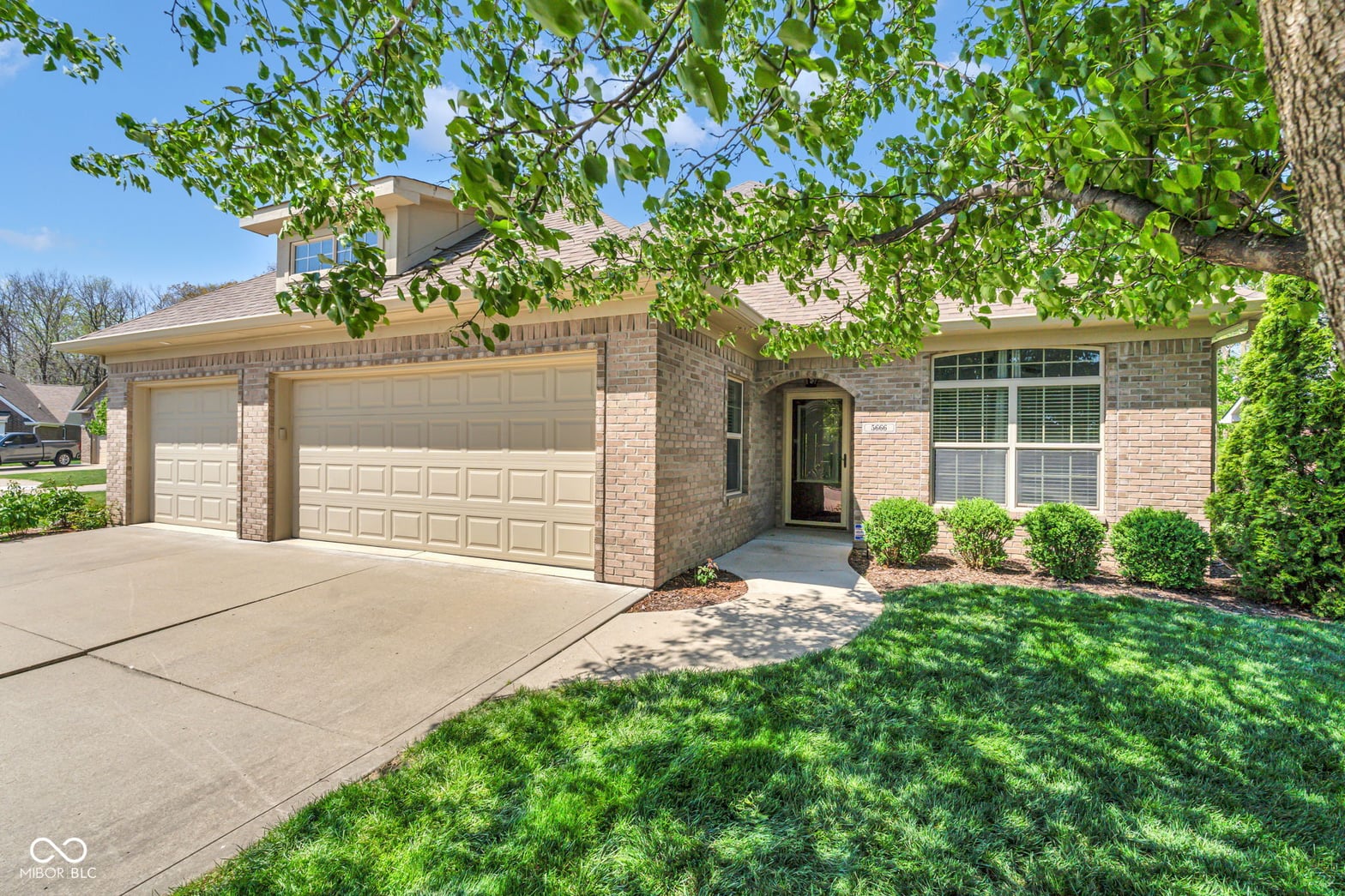 Photo of 5666 Augusta Woods Drive, Plainfield, IN