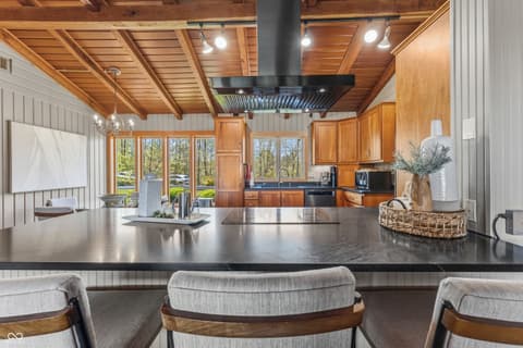 Photo of 488 Town Hill Road E, Nashville, IN