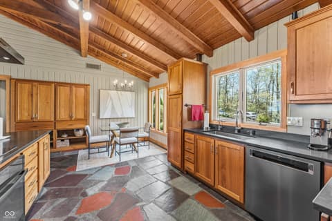 Photo of 488 Town Hill Road E, Nashville, IN