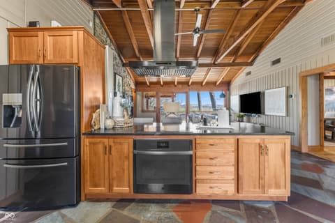 Photo of 488 Town Hill Road E, Nashville, IN