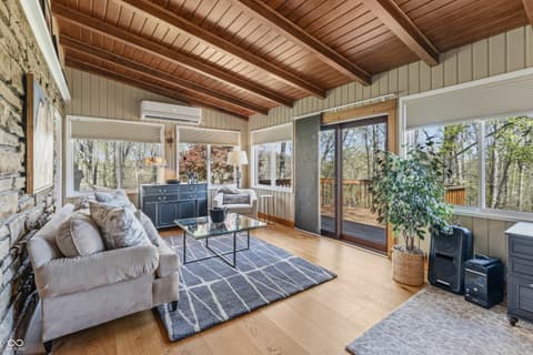 Photo of 488 Town Hill Road E, Nashville, IN